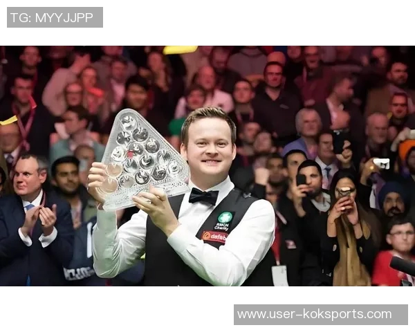 墨菲表现抢眼15投8中斩获21分7篮板6助攻三分球命中率高达433 墨菲表现抢眼15投8中斩获21分7篮板6助攻三分球命中率高达433