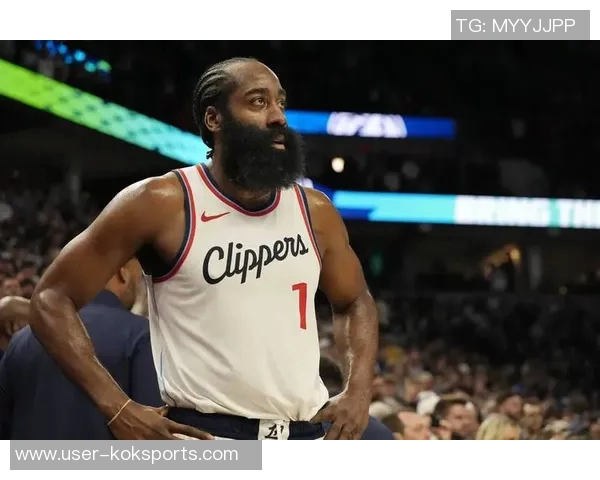 哈登分享职业生涯的坚持与挑战:与詹姆斯杜兰特库里同台竞技的艰辛 哈登分享职业生涯的坚持与挑战:与詹姆斯杜兰特库里同台竞技的艰辛